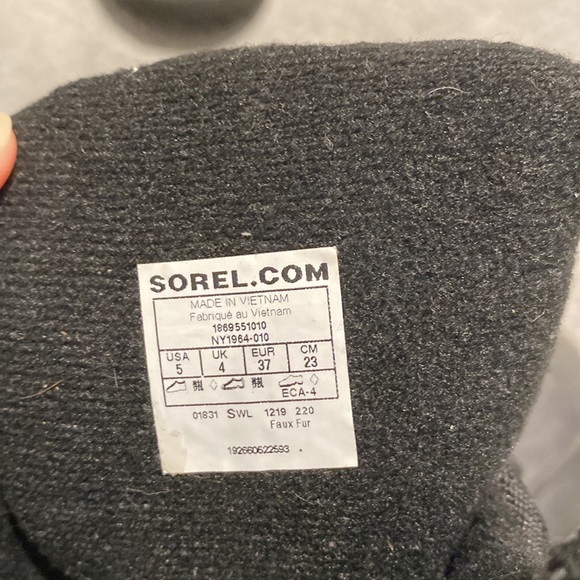 Sorel Winter Boots - Picture 5 of 7